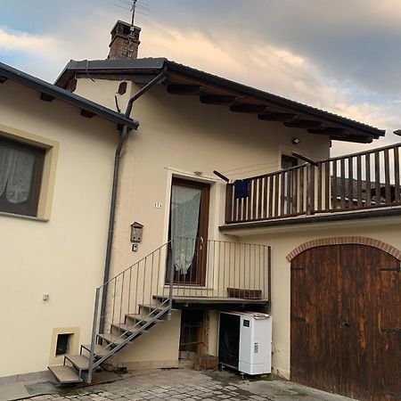 La Casa Di Nonna Pina Villa Roccasparvera Kültér fotó